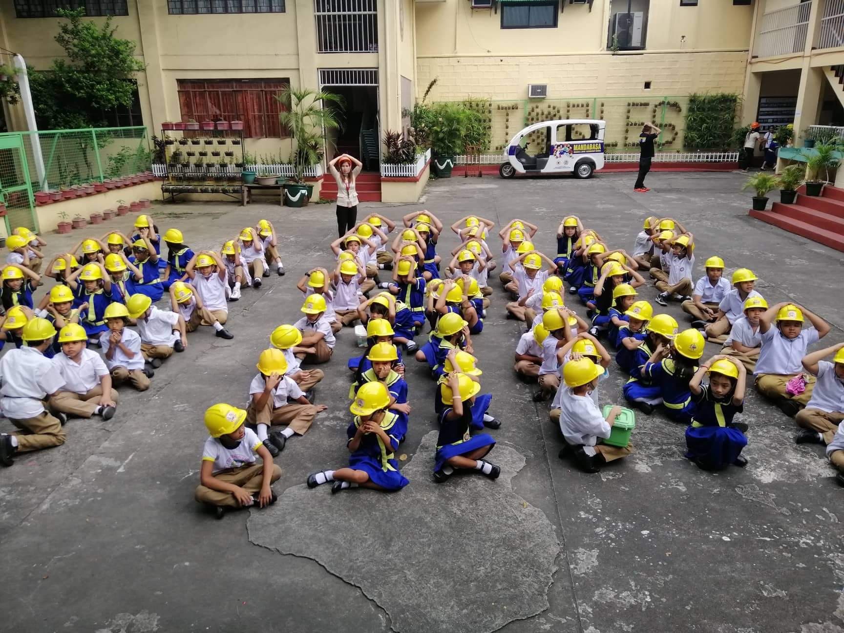 RENATO LOPEZ ELEMENTARY SCHOOL, MANDALUYONG CITY. Photo from Mandaluyong CDRRMO 