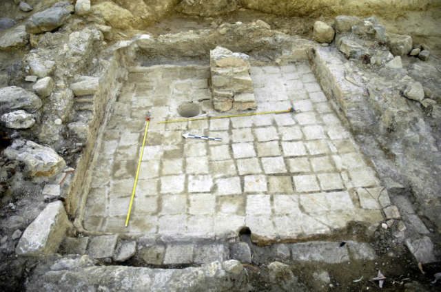 Archaeologists unearth ancient Greek palace near Sparta