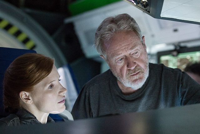 ASTRONAUT TRAINING. Ridley Scott directs Jessica Chastain, who plays Ares 3 mission commander Melissa Lewis. Photo courtesy of 20th Century Fox 