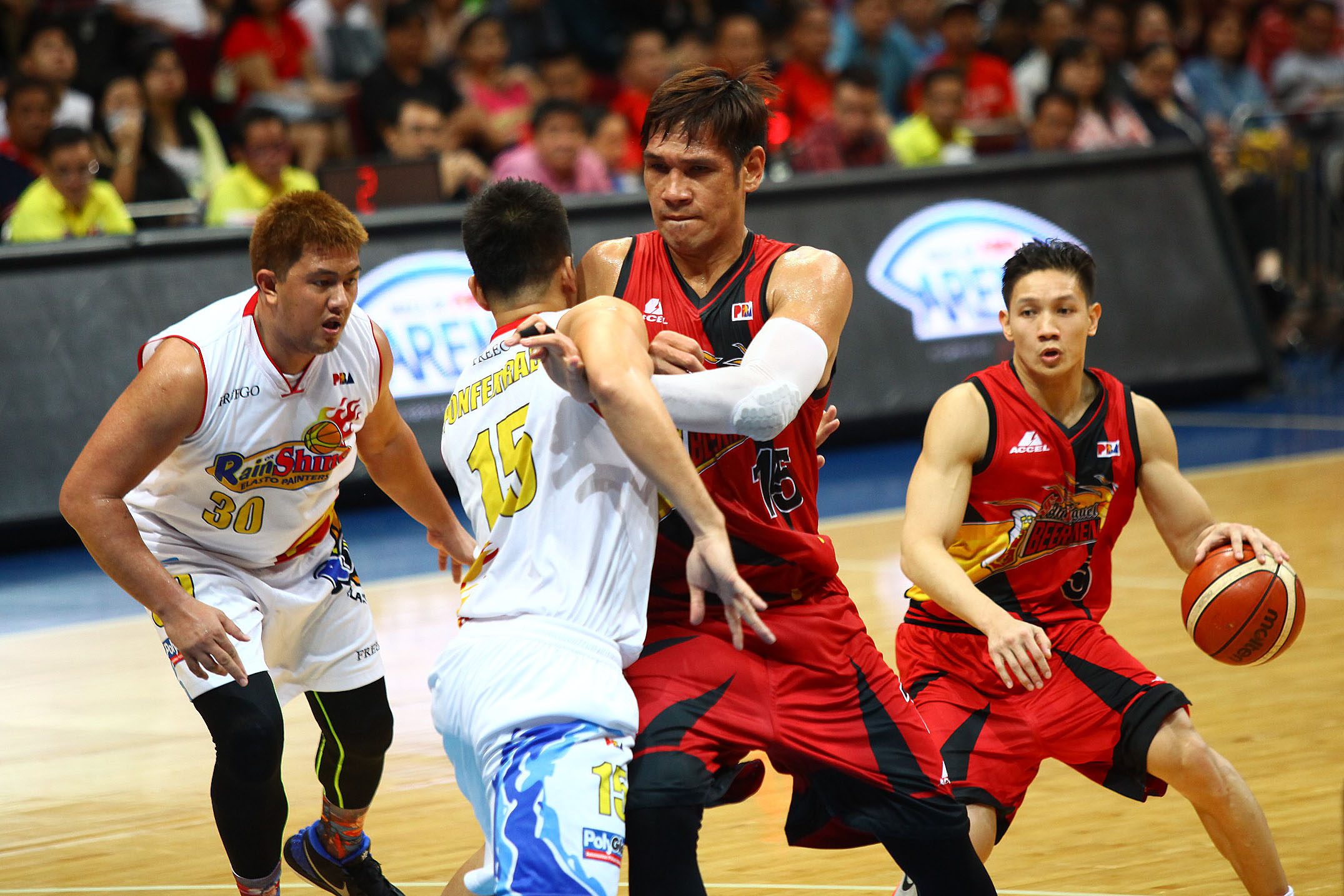 San Miguel steals PBA semis Game 1 from Rain or Shine