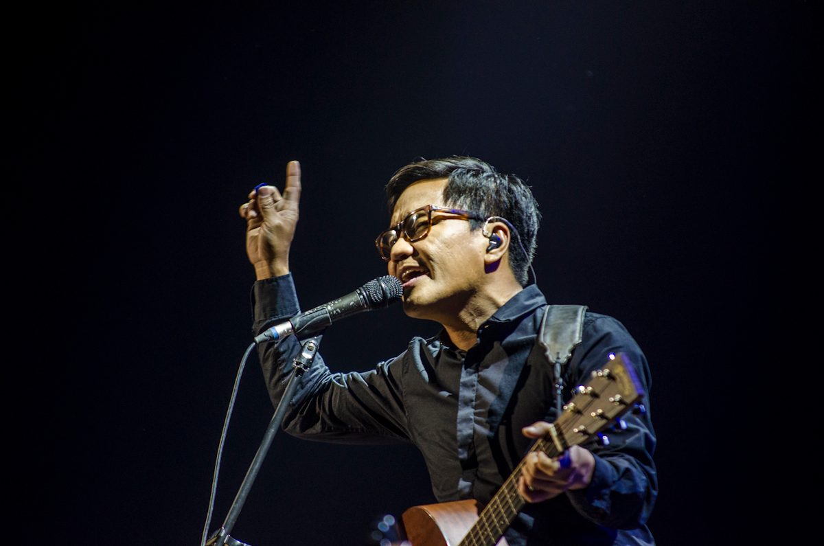 Ebe Dancel returns to stage with benefit gig for some very good boys and girls