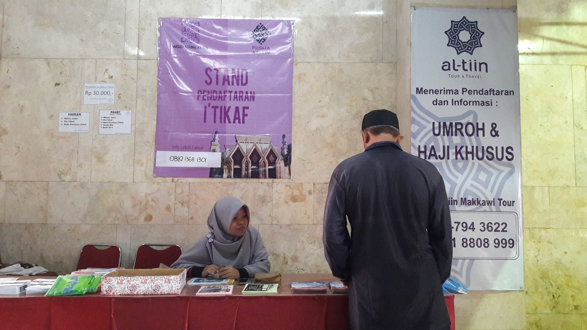 'Stand' pendaftaran 'itikaf'. Foto oleh Sakinah Ummu Haniy/Rappler.com 