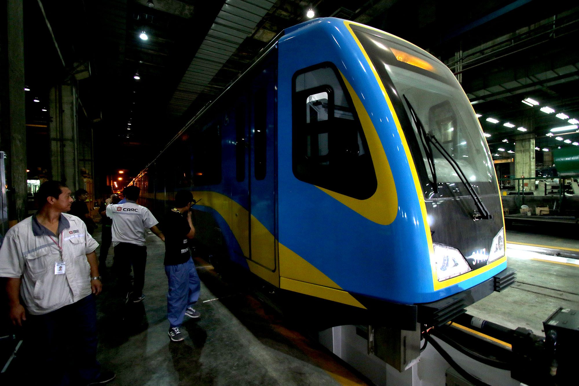 Chinese firm Dalian agrees to pay all costs to fix unused MRT3 trains