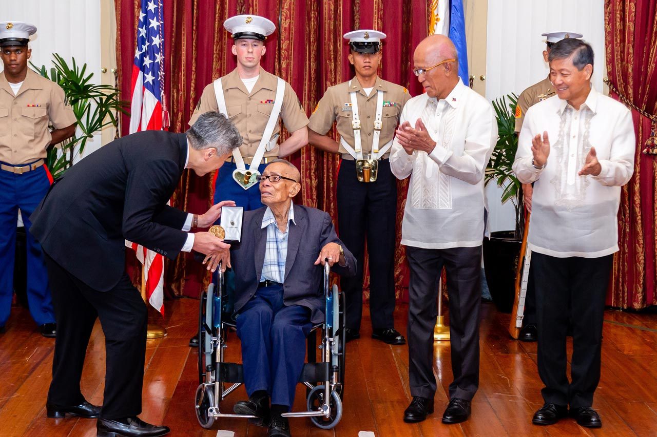 IN PHOTOS: Filipino WWII veterans receive US Congressional Gold Medal