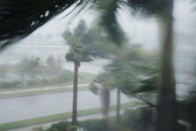 Hurricane Irma lashes Florida