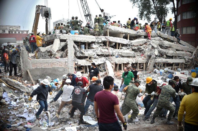 One week on, jittery Mexico far from coming to grips with earthquake