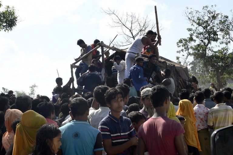 Bangladesh restricts movement of 400,000 Rohingya refugees