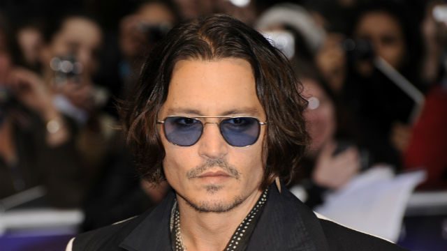 Johnny Depp injures hand in Australia – reports