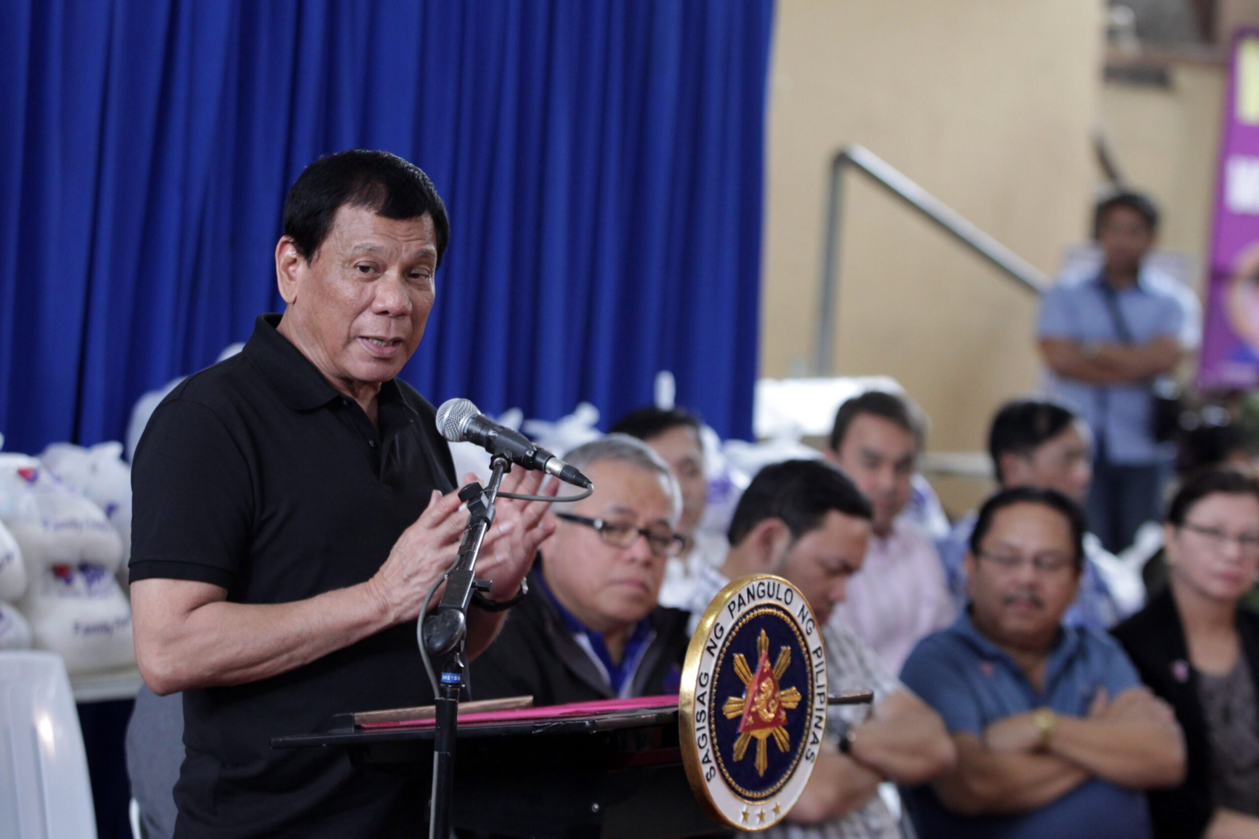 Duterte vows P2B in aid for quake-hit Surigao