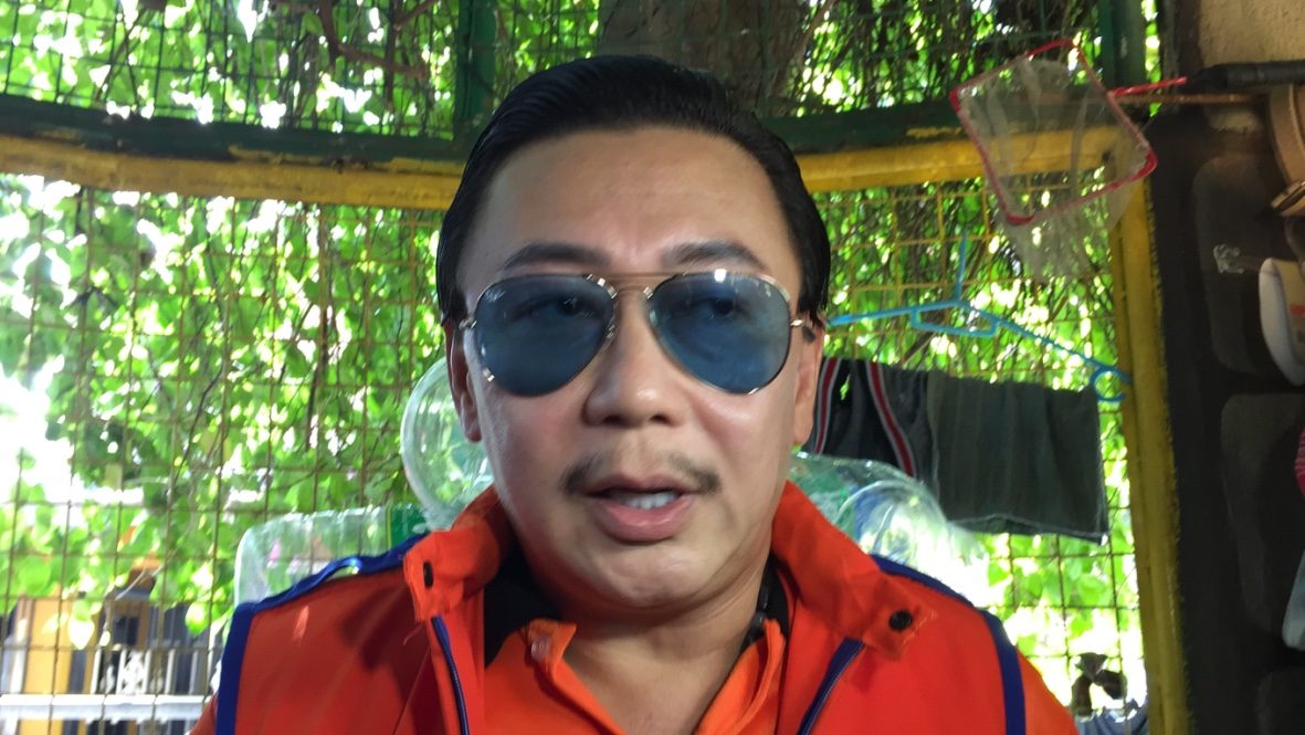 BINAY'S ALLY. Dismissed Laguna governor ER Ejercito says he will fully support Binay and his party, UNA. Photo by Mara Cepeda/Rappler  
