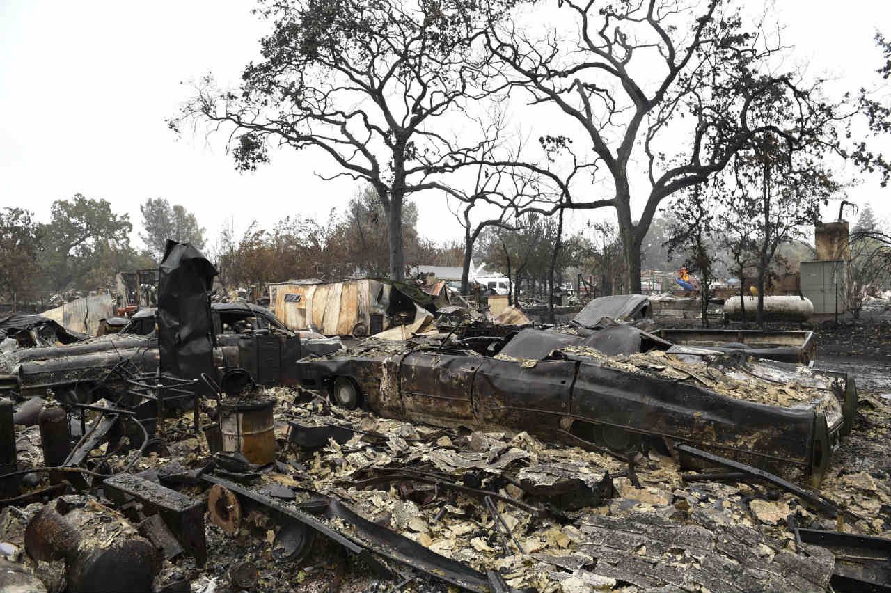 California wildfires death toll rises to 5