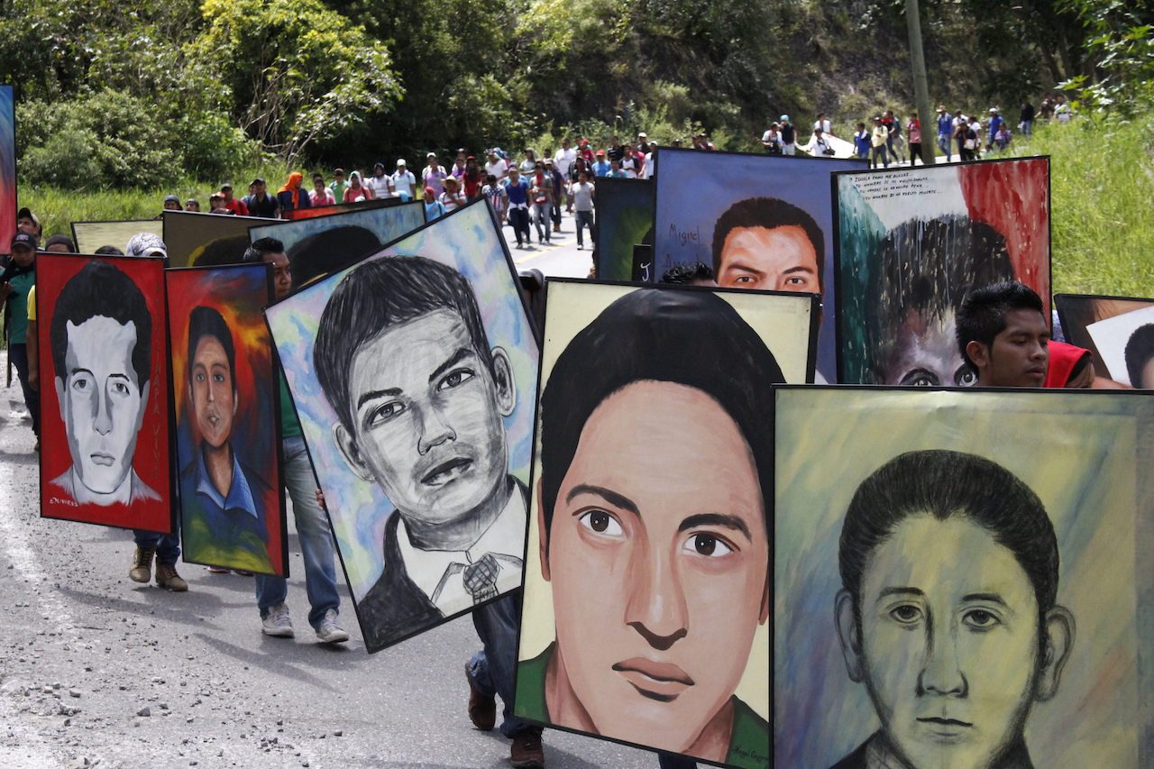 Mexican leader vows to seek truth in 43 missing case