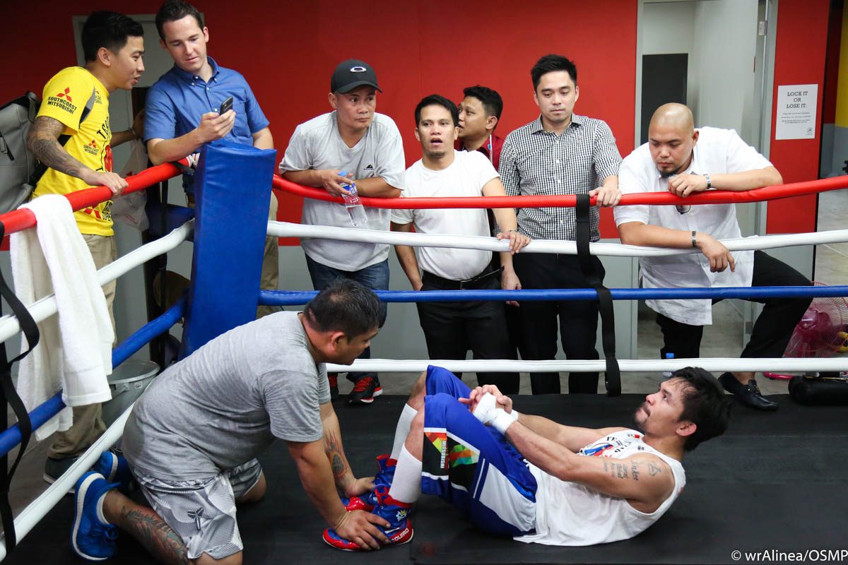 BUSY DAY. Pacquiao goes to training after participating in a Senate hearing on alleged extrajudicial killings. Photos by Wendell Alinea/OSM 