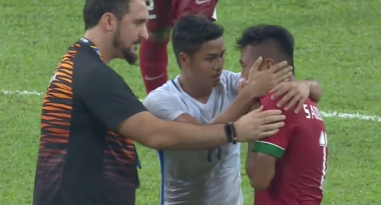 Momen langka: Malaysia tenangkan timnas U-22 di babak semi final