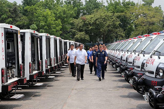 Roxas ‘welcomes’ probe into PNP patrol jeeps