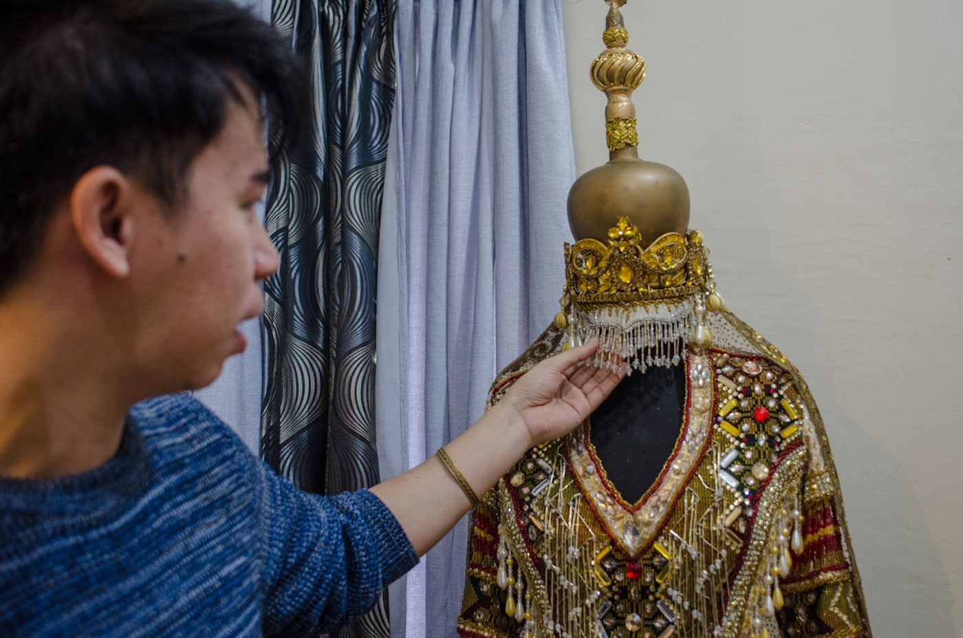 MARAWI TRIBUTE. Jearson shows the beads and embellishments in the national costume Catriona Gray wore for Bb Pilipinas.  