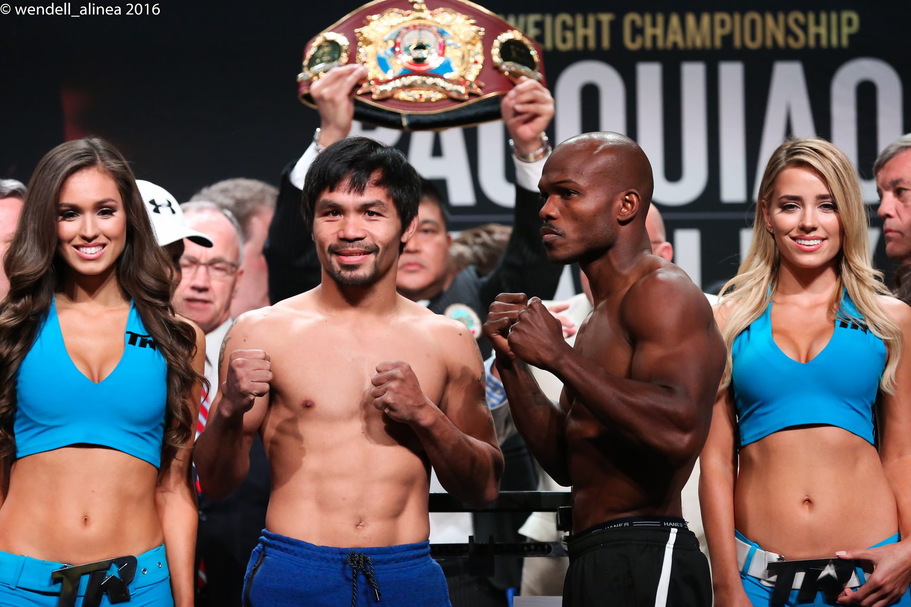 IN PHOTOS: Pacquiao and Bradley on the scale