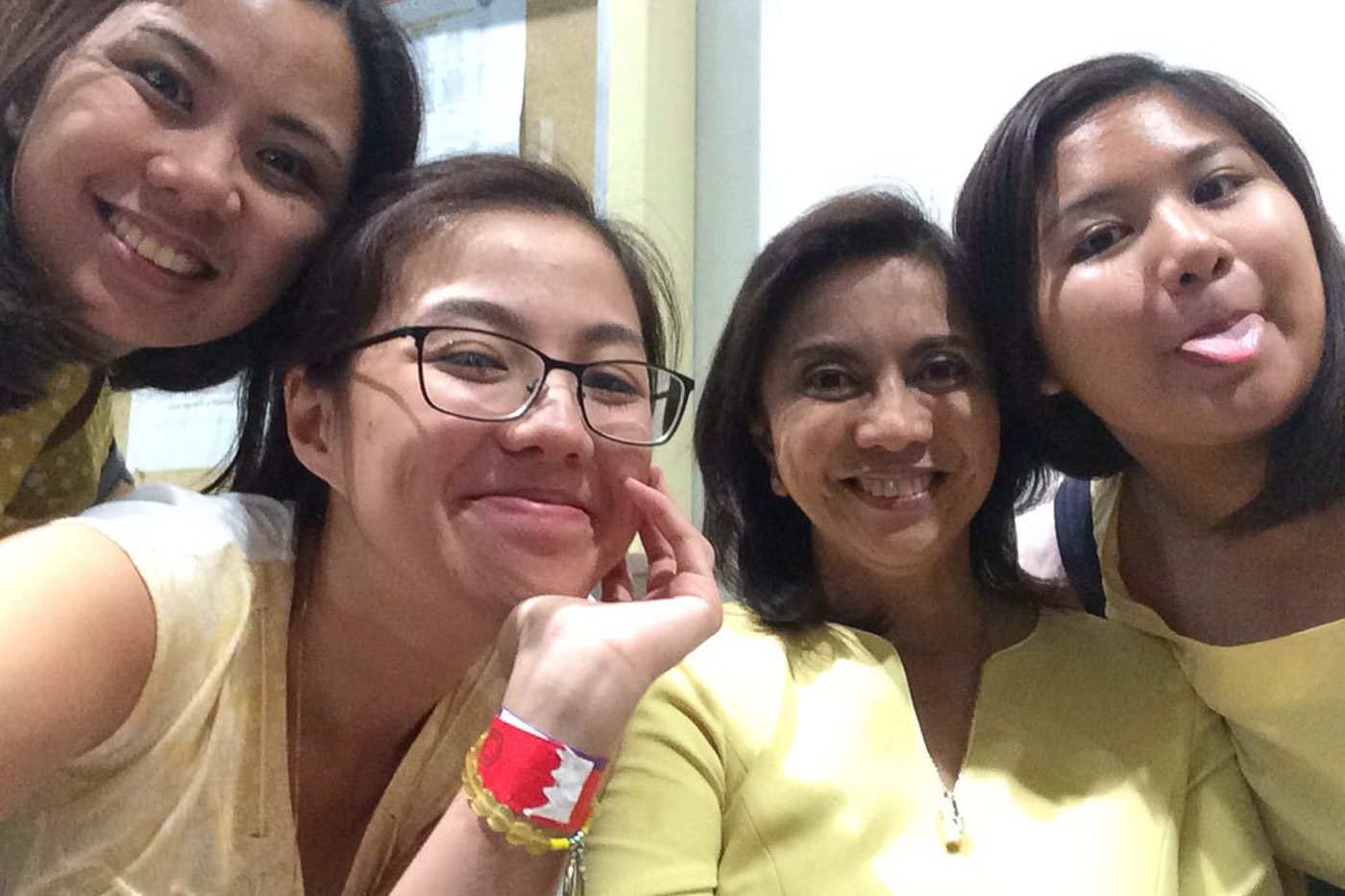 WOMEN POWER. The Robredos – from left, Aika, Tricia, Camarines Sur 3rd District Representative Leni, and Jillian – pose for a selfie while waiting for the debate to start. Photo from Jillian Robredo's Twitter account 