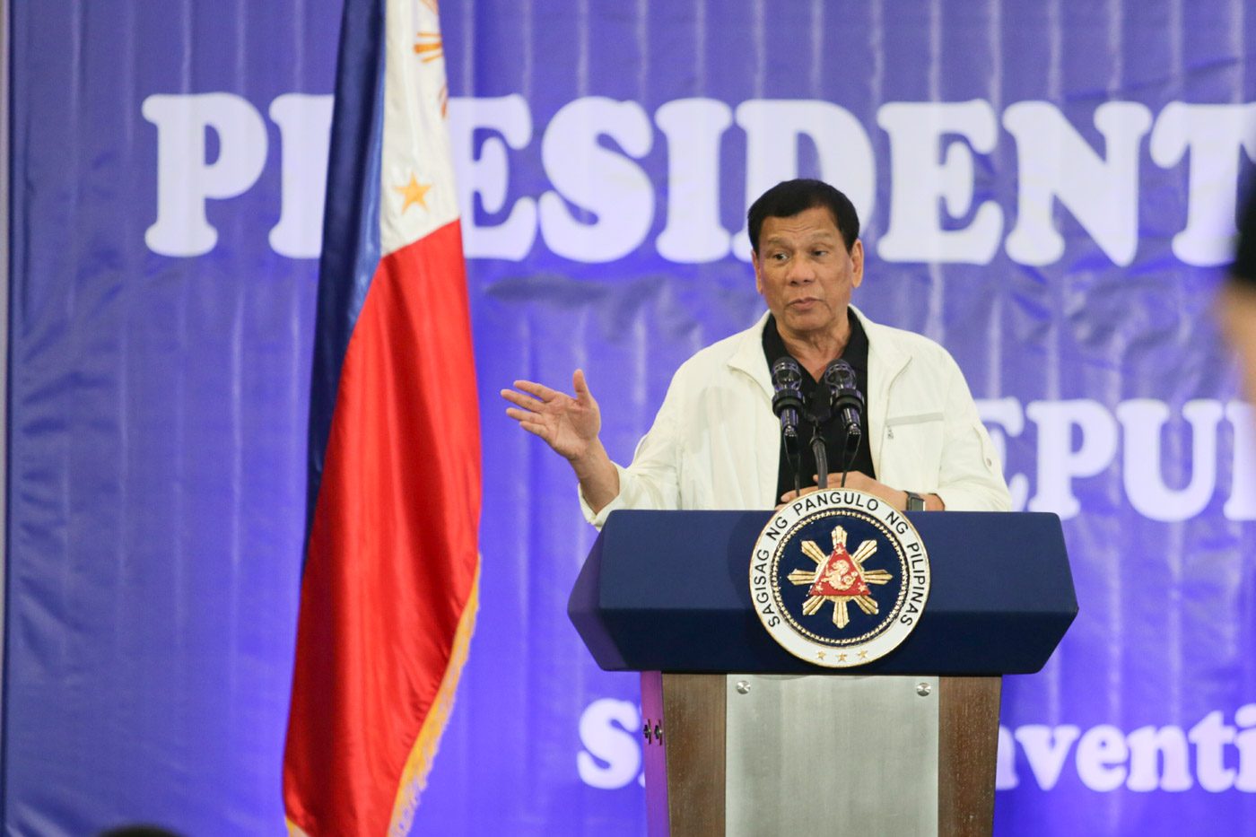 Duterte warns of martial law in Mindanao if violence escalates