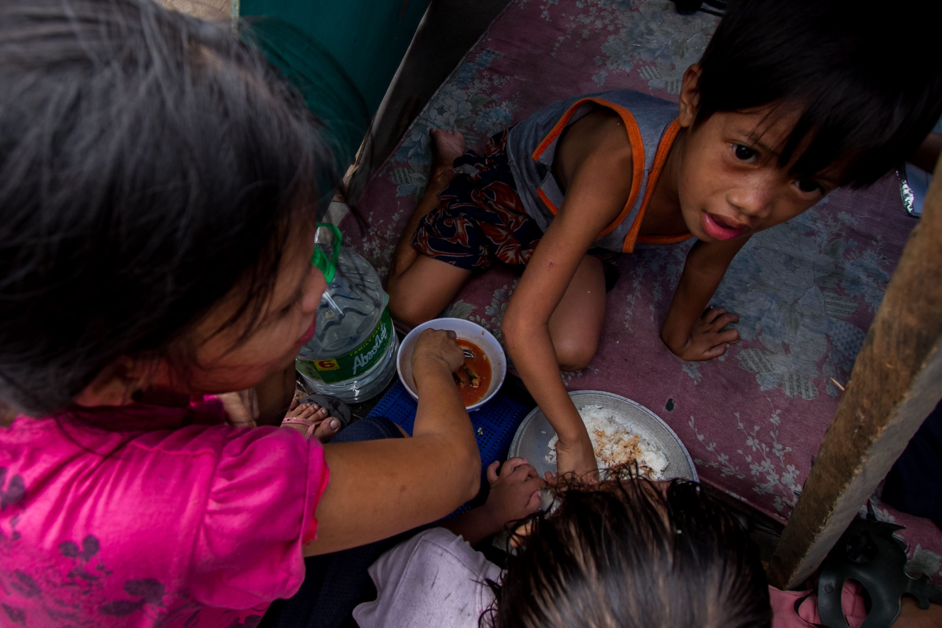 A single can of sardines saves the day of a family in an urban poor community in Quezon City. 