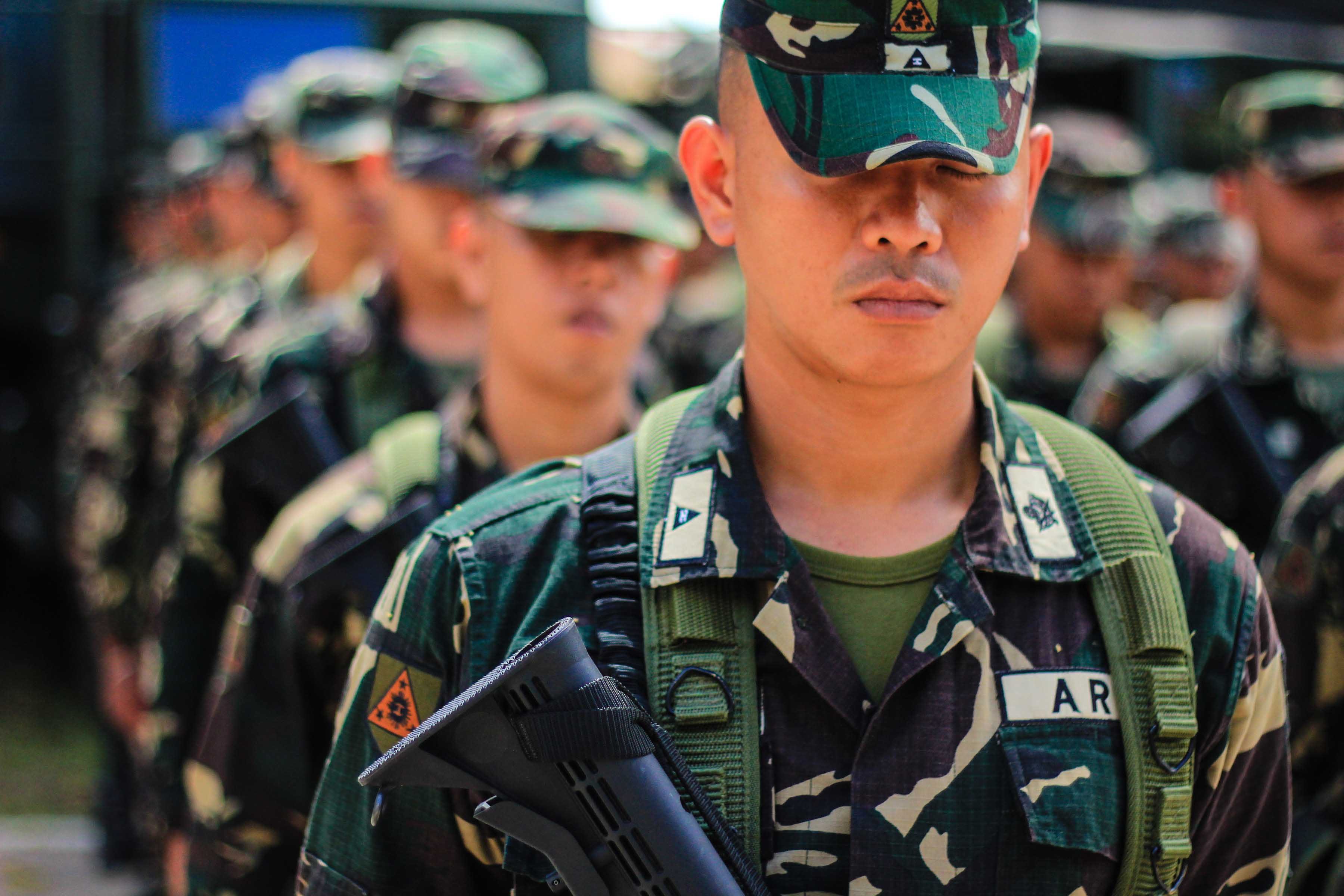 ARMY SOLDIERS. Philippine Army troopers from the 30th Infantry Battalion at their headquarters in Placer, Surigao del Norte on August 2, 2016. File photo by Bobby Lagsa/Rappler 