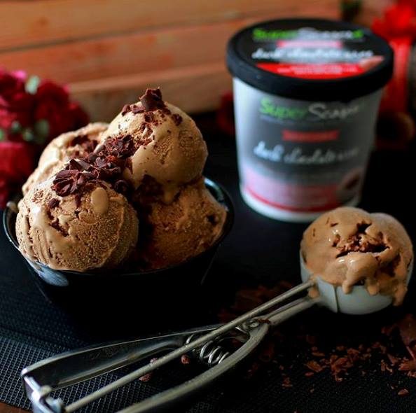 CREAMY. This chocolatey ice cream sold at The Superfood Grocer booth is as delicious as the usual version made with milk – perhaps, even more! And yes, there are many flavors, too! Photo courtesy of  Carmela Cancio 