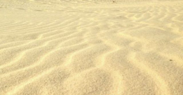 White sand dunes 