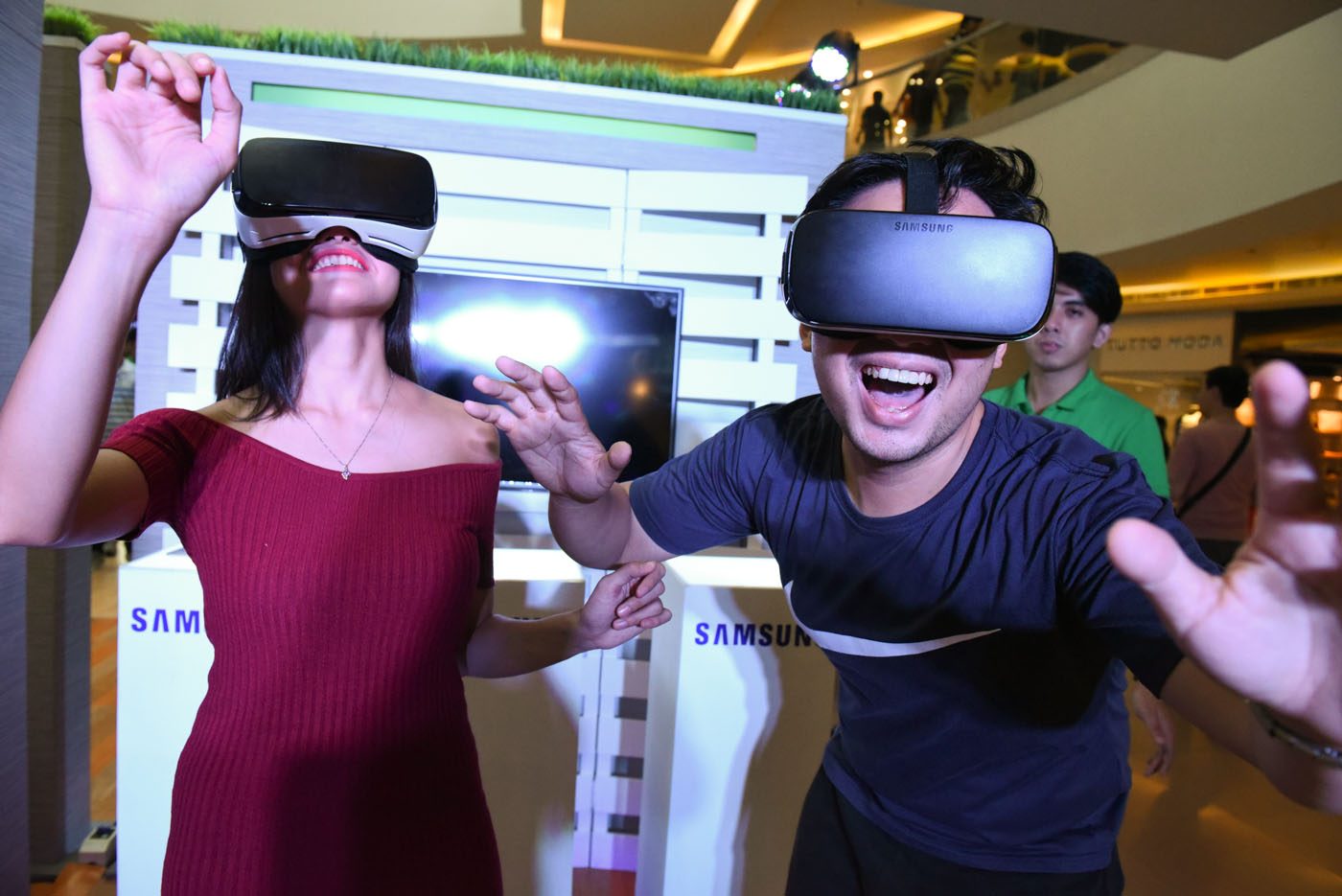 VIRTUAL REALITY. The Smart Launchpad included a Virtual Reality booth where anyone can go on an instant adventure 