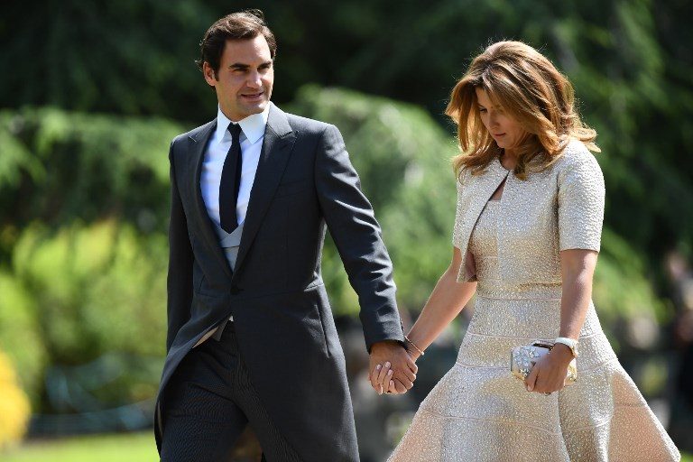 Petenis Roger Federer dan istrinya Mirka menghadiri pernikahan Pippa Middleton. Foto oleh Justin Tallis/AFP 
