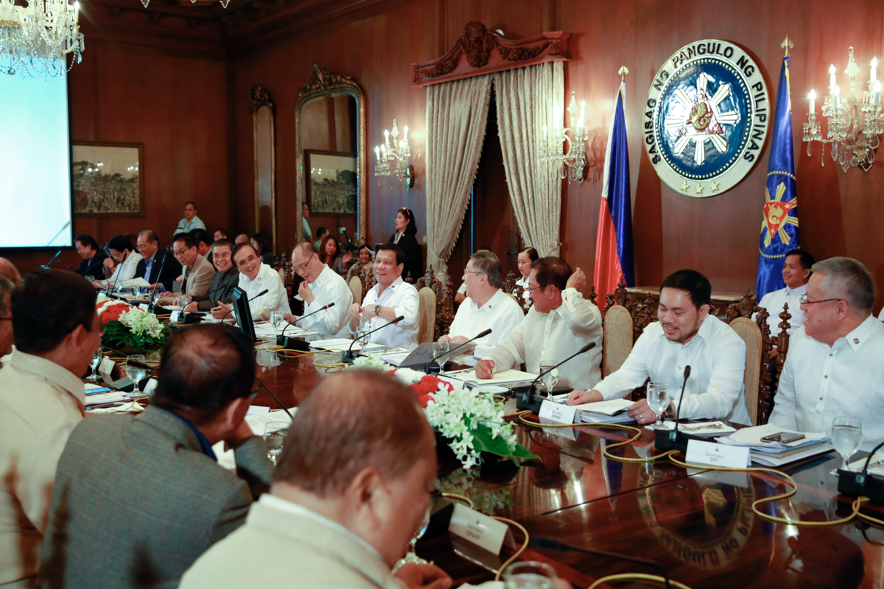 IN THE CABINET. President Rodrigo Duterte presides over the 13th Cabinet meeting at the State Dining Room in Malacañang. Photo by Rolando Mailo/ Presidential Photo 