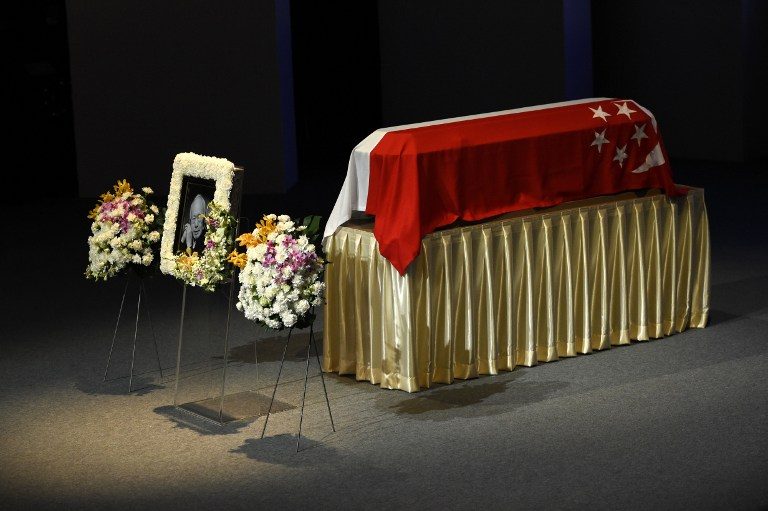 MR. LEE. A casket bearing Singapore's late former prime minister Lee Kuan Yew is seen on top the bier during his funeral service in Singapore on March 29, 2015. Roslan Rahman/AFP 