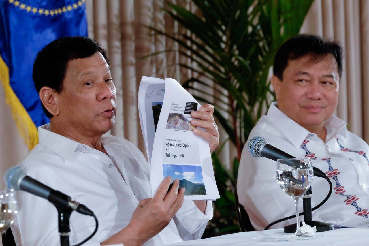 DUTERTE'S LONGTIME FRIEND. Speaker Pantaleon Alvarez looks on as President Rodrigo Duterte shows a document during a press conference in Malacañang March 13, 2017. Photo by Rene Lumawag/Presidential Photo
 