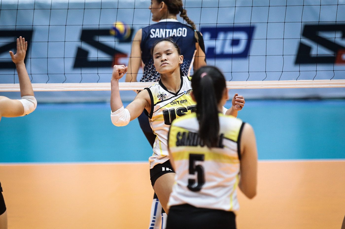 ‘Mission failed’: NU Lady Bulldogs barely survive Rondina’s 25-point outburst