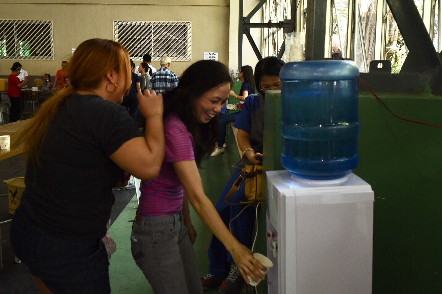 WATER. Water stations are set up for free access. Photo by Alecs Ongcal/Rappler  