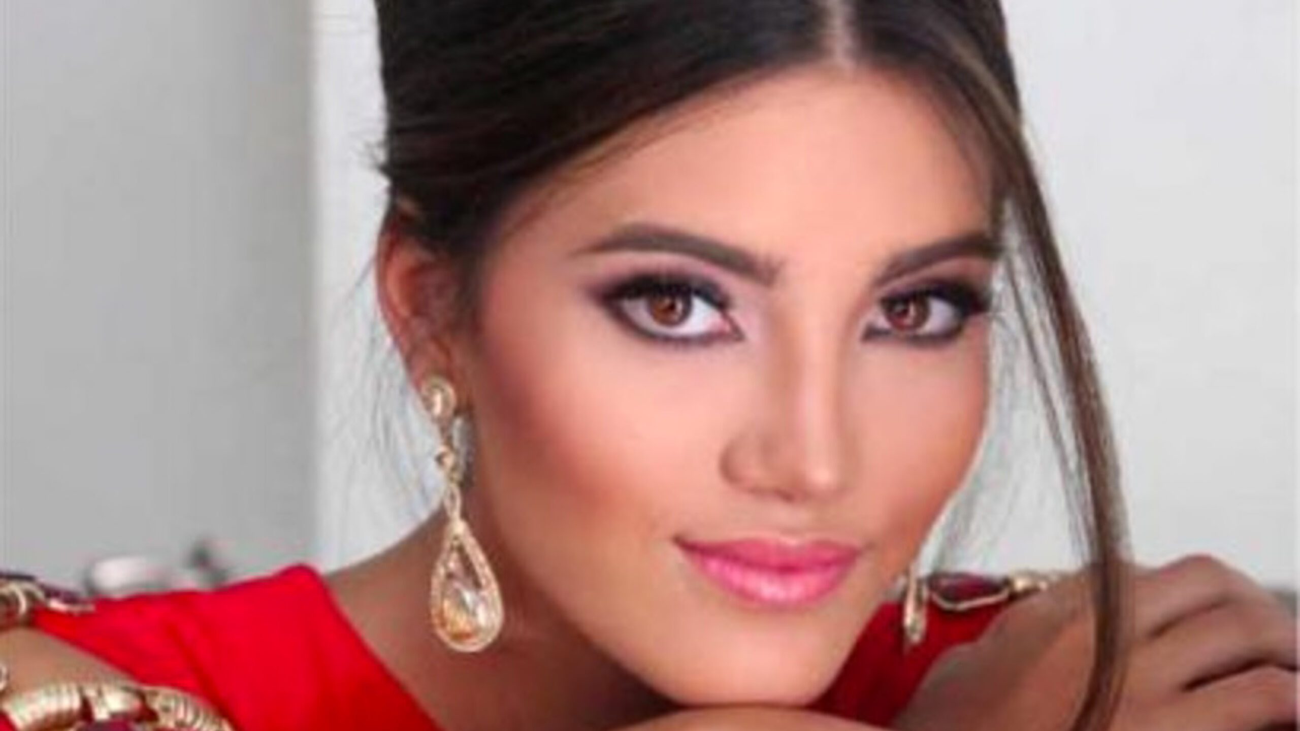 Puerto Rico’s Stephanie del Valle crowned Miss World 2016