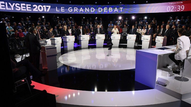 Macron targets Le Pen over economy in French presidential debate