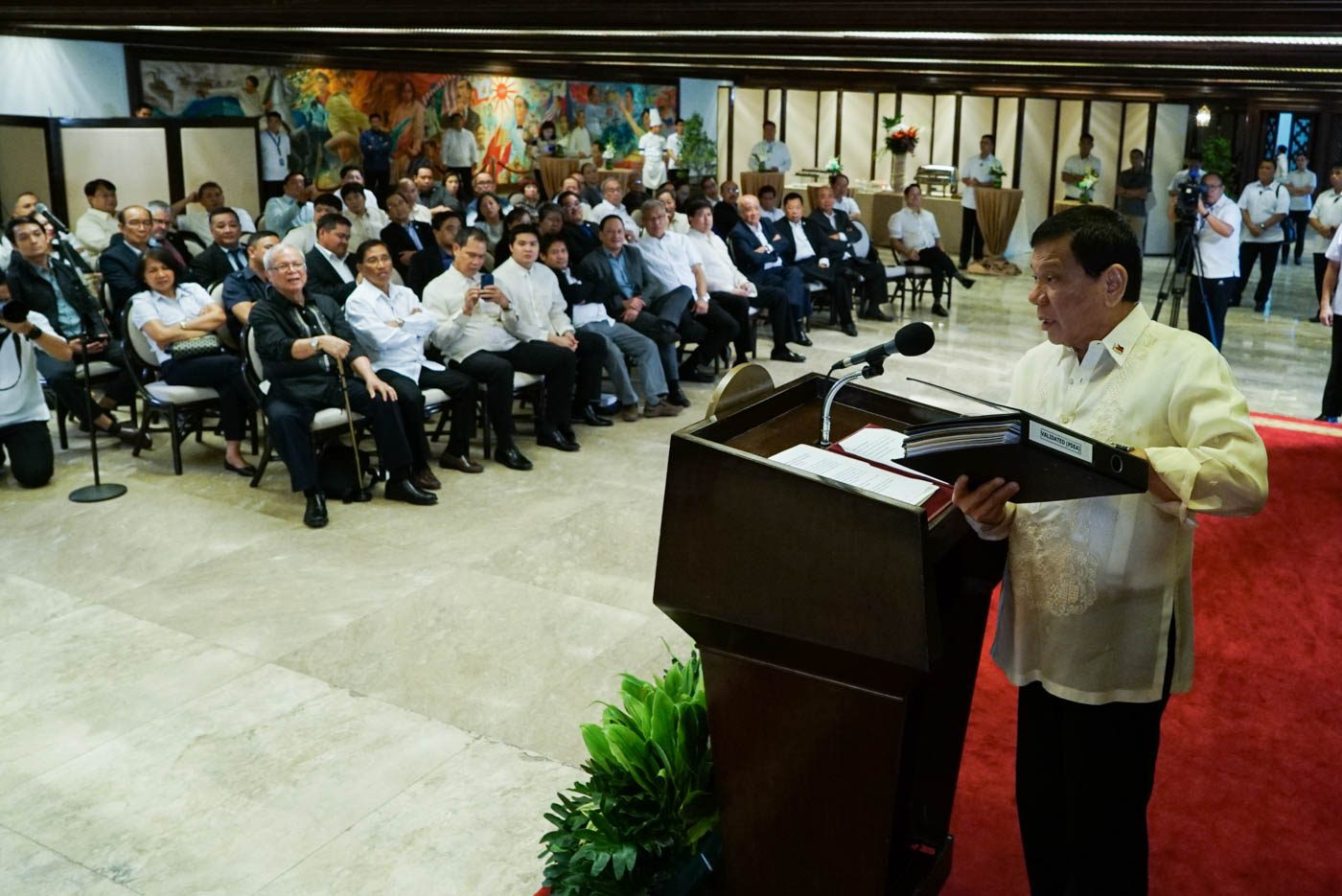 IN PHOTOS: Duterte meets miners in Malacañang