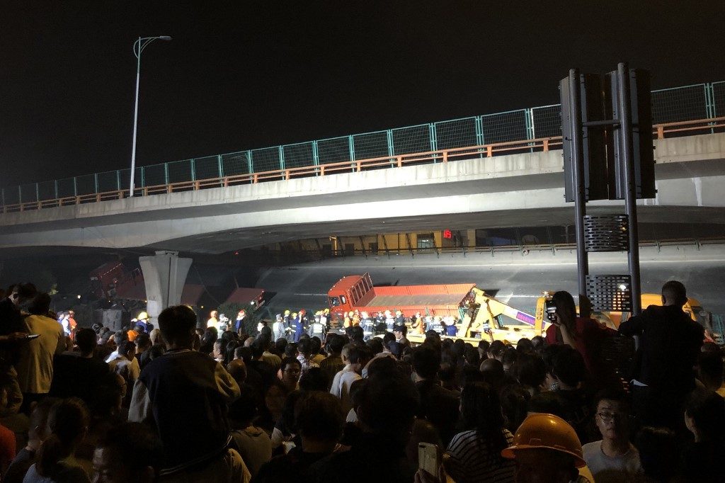 3 dead in China bridge collapse