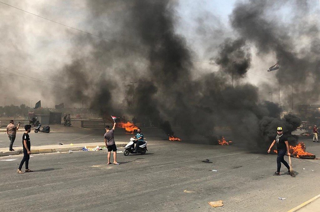 Protests multiply in Iraqi capital after 3 killed