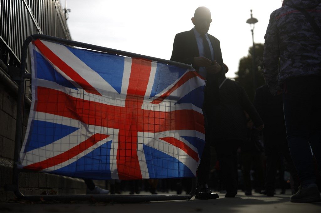Britain kicks off election battle over Brexit