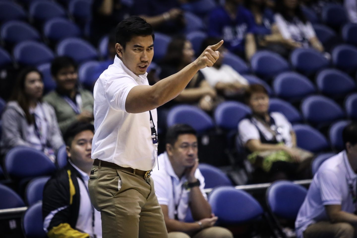 UST sees no problem in Aldin Ayo’s UAAP-MPBL juggling act