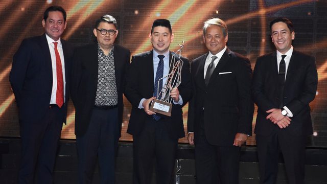 DOUBLE DRAGON PROPERTIES. Chairman of DoubleDragon Properties Inc. Edgar “Injap” Sia (center) proves that with hard work and patience, anything is possible   