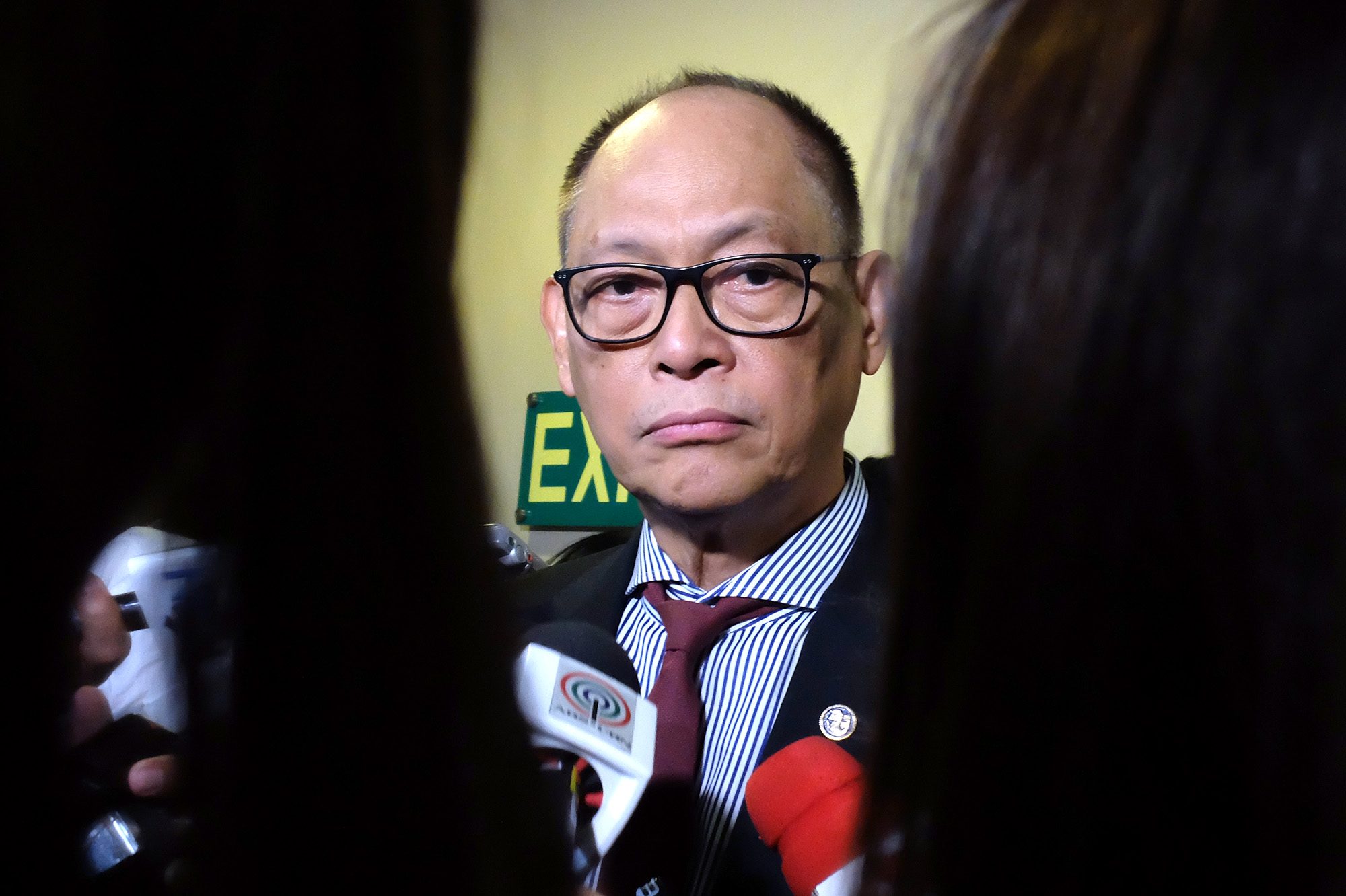 Diokno: Gov’t workers’ salary hike ‘unconstitutional’ without 2019 budget