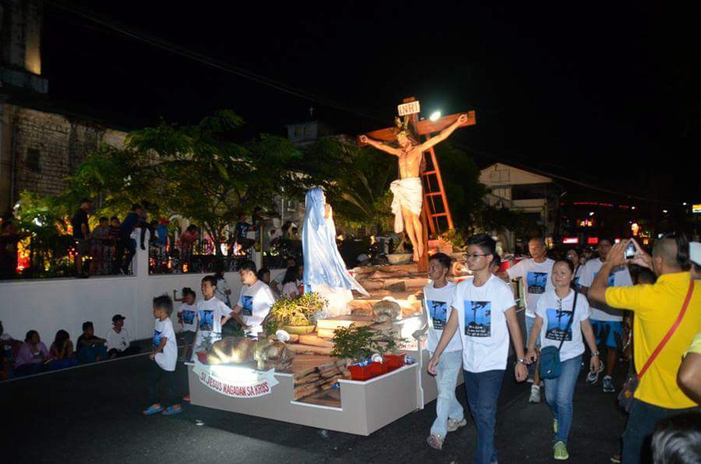 JESUS DIES ON THE CROSS. That we may not give up, rather have stronger faith in Jesus in the times of great burdens. Photo courtesy of Legazpi City Facebook Page. 