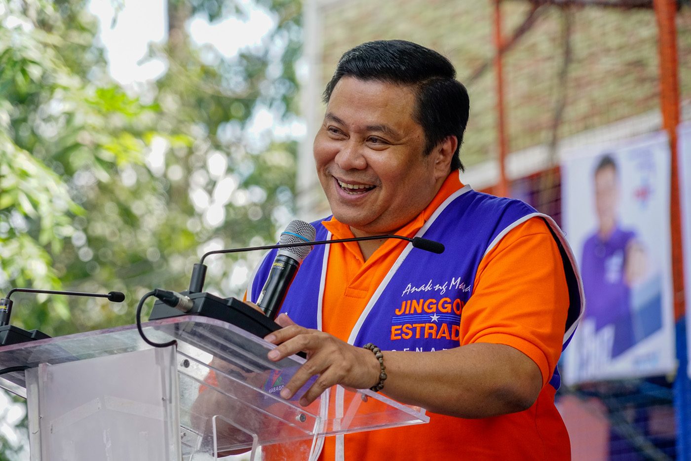 Jinggoy Estrada, Francis Tolentino poke fun at De Lima in campaign speeches