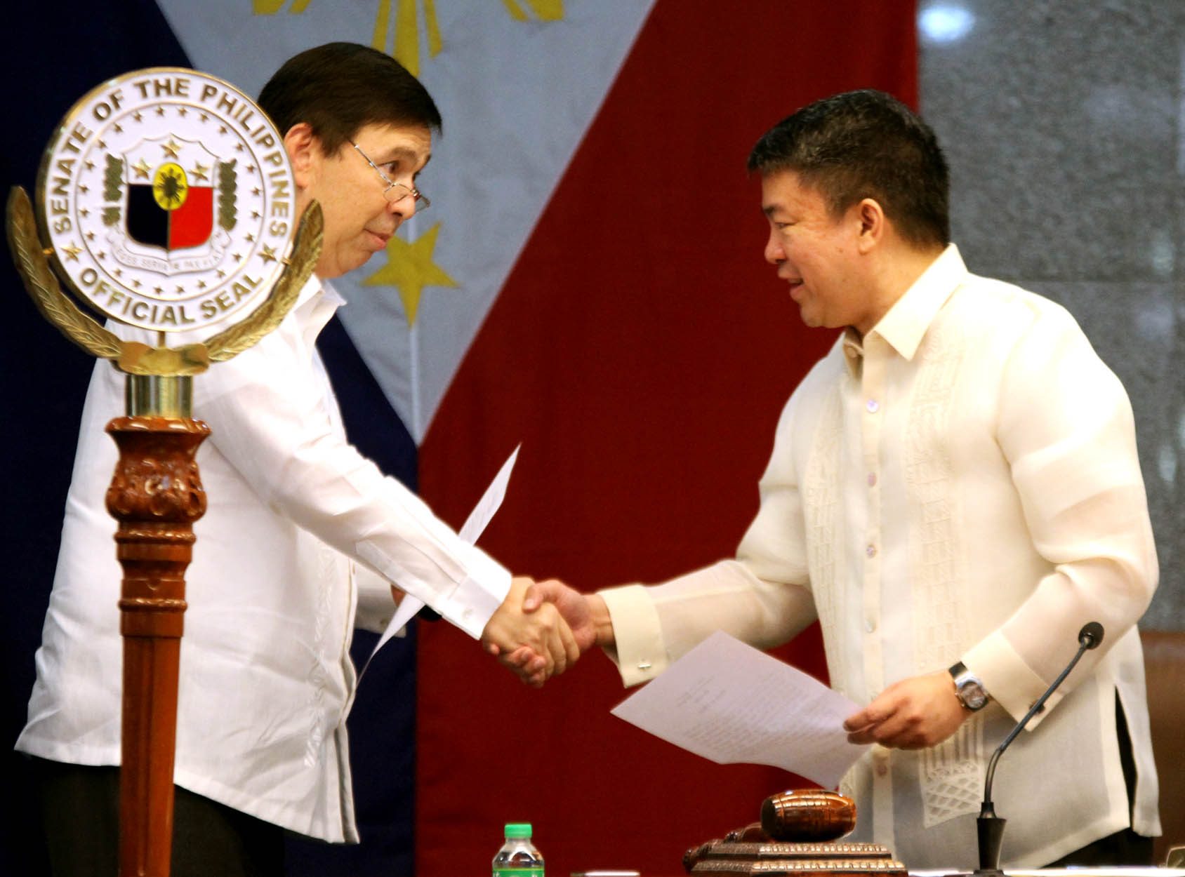 NEW  PRO-TEMPORE: Senate President Aquilino Pimentel III congratulates newly-elected Senate President Pro Tempore and former Minority Leader Ralph Recto after the latter took his oath on Monday, February 27, 2017. Photo by PRIB 