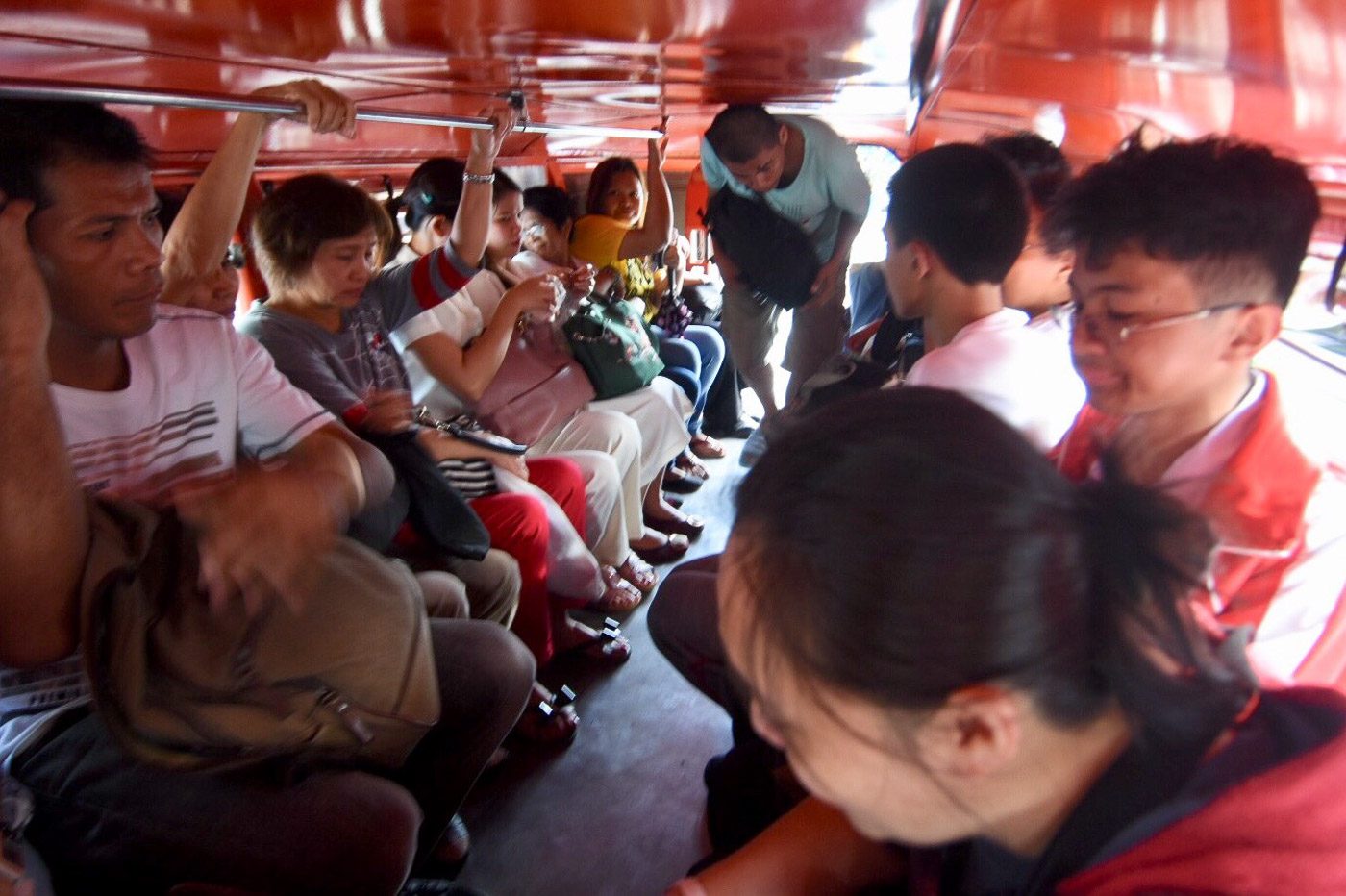 LTFRB exec warns of inflationary effects of P10 jeepney minimum fare