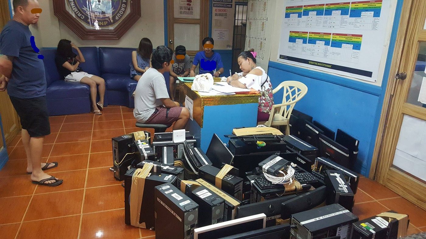 Koreans in Pampanga arrested for credit card fraud