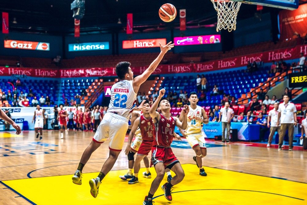 GAME HERO. Jethro Mendoza delivers when it mattered for the EAC Generals. Photo by 
Kyle Janremy Bustos/Rappler 