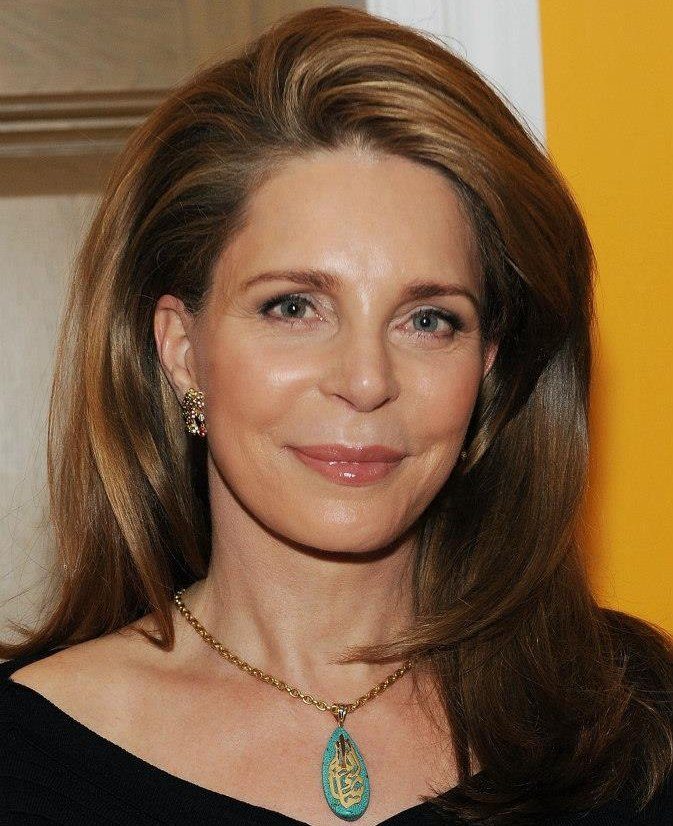 QUEEN NOOR. Jordan's queen continues to speak up on world issues, including women empowerment and the refugee crisis. Photo from Facebook.com/QueenNoorAlHussein